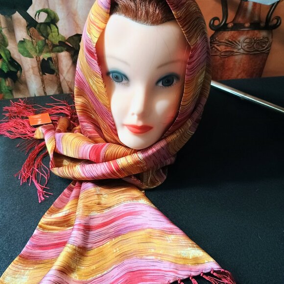 NWT: Fingmian Sze see desc. Multicolor 100% Mulberry Silk Scarf Shawl Wrap - Picture 5 of 8